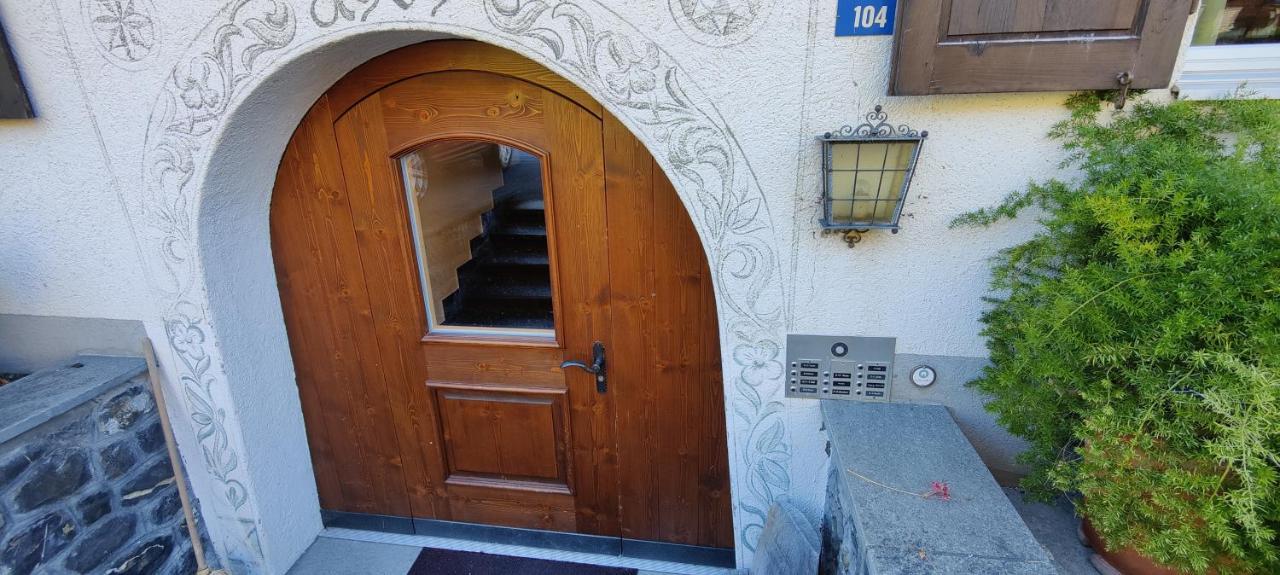 Gemuetliches Appartement Fuer Erholung Und Sport Klosters Bagian luar foto