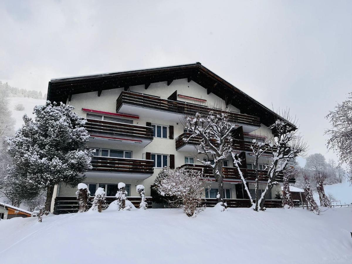 Gemuetliches Appartement Fuer Erholung Und Sport Klosters Bagian luar foto