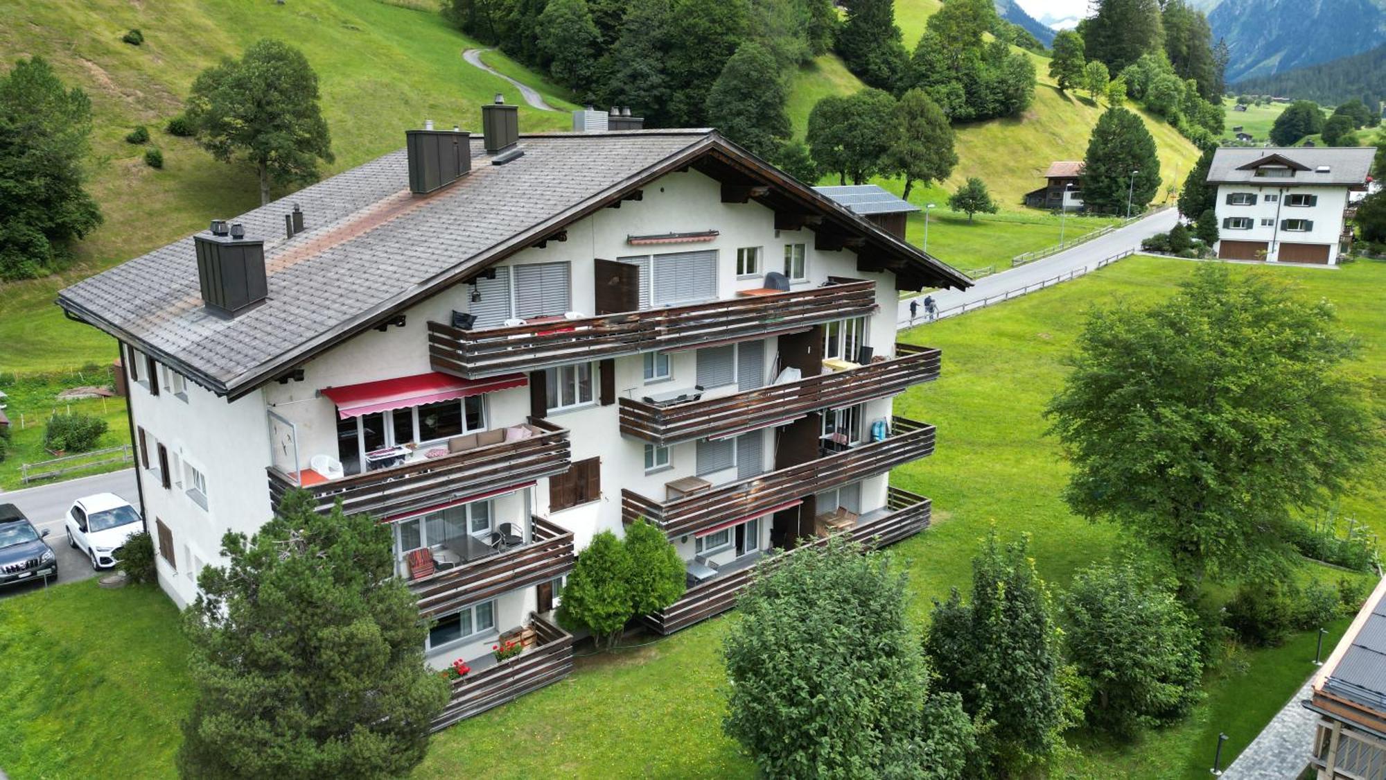 Gemuetliches Appartement Fuer Erholung Und Sport Klosters Bagian luar foto